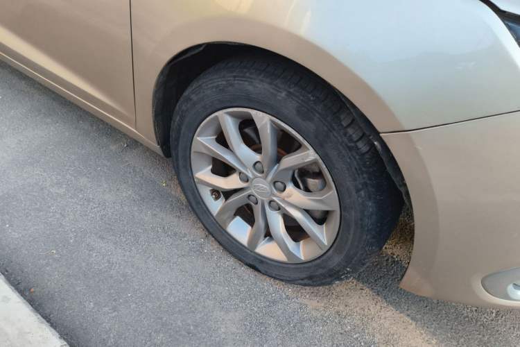 Used Geely Auto Emgrand GL 2017 1.8L Manual Elite Model Right Front Wheel Hub