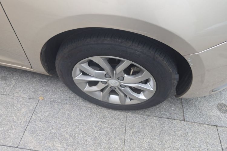 Used Geely Auto Emgrand GL 2017 1.3T DCT Elite Model Right Front Wheel Hub