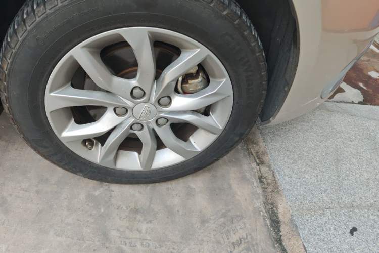 Used Geely Auto Emgrand GL 2017 1.8L DCT Elite Model Right Front Wheel Hub