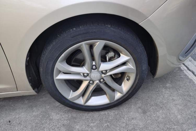 Used Geely Auto Emgrand GL 2017 1.3T DCT Luxury Model Right Front Wheel Hub