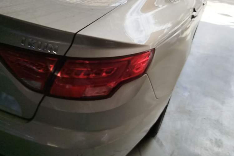 Used Geely Auto Emgrand GL 2017 1.8L DCT Elite Model Right Rear Taillight