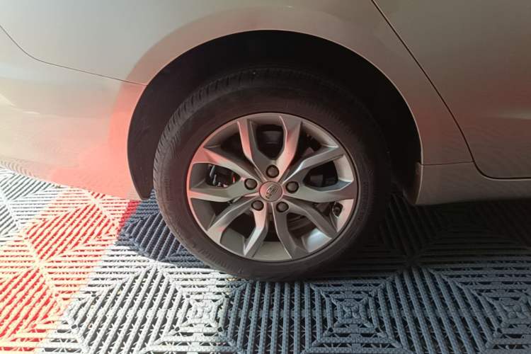 Used Geely Auto Emgrand GL 2017 1.8L Manual Elite Model Right Rear Wheel Hub