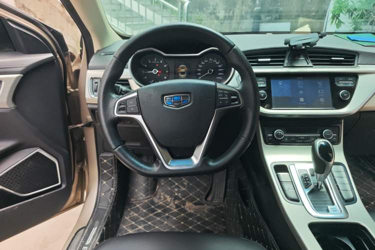 Used Geely Auto Emgrand GL 2017 1.8L DCT Elite Model Steering Wheel