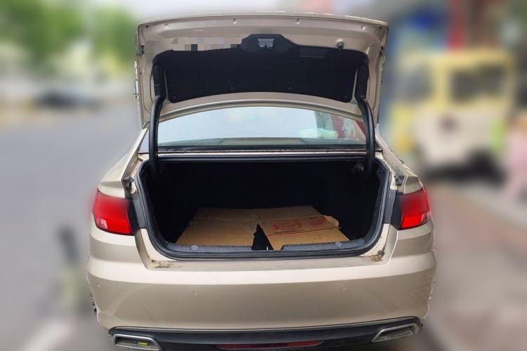 Used Geely Auto Emgrand GL 2017 1.3T DCT Elite Model Trunk