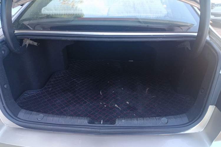 Used Geely Auto Emgrand GL 2017 1.8L Manual Elite Model Trunk
