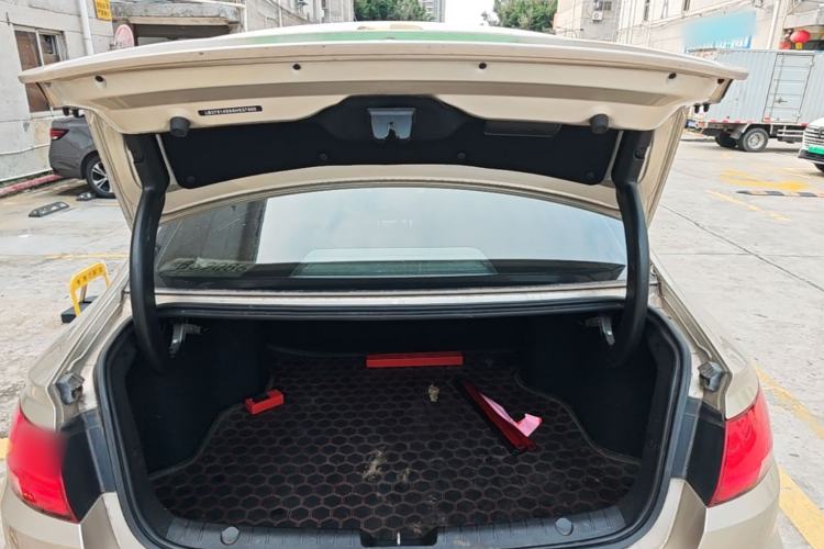 Used Geely Auto Emgrand GL 2017 1.3T Manual Elite Model Trunk