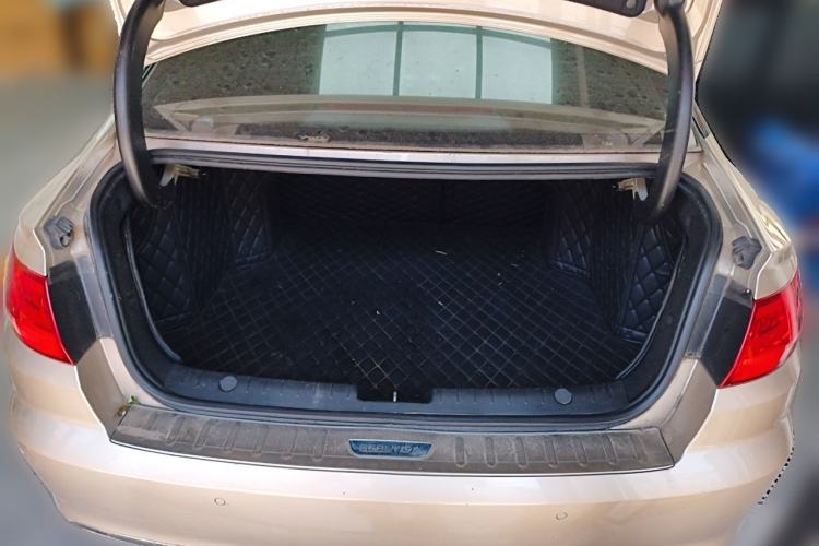 Used Geely Auto Emgrand GL 2017 1.3T DCT Elite Model Trunk