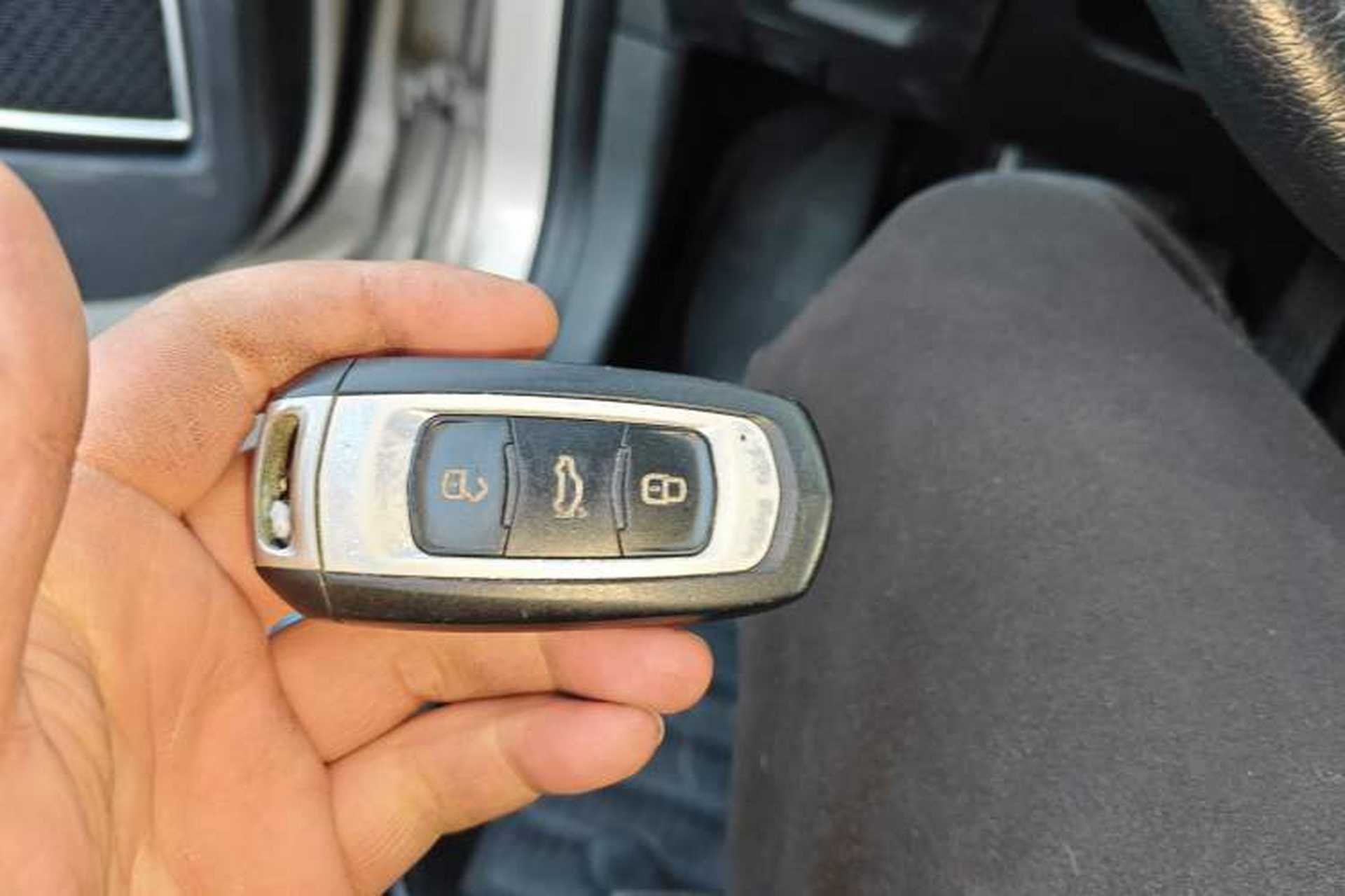 Used Geely Auto Emgrand GL 2017 1.8L Manual Elite Model Vehicle Key