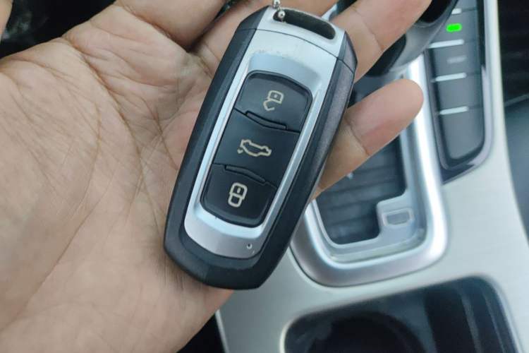 Used Geely Auto Emgrand GL 2017 1.8L DCT Elite Model Vehicle Key
