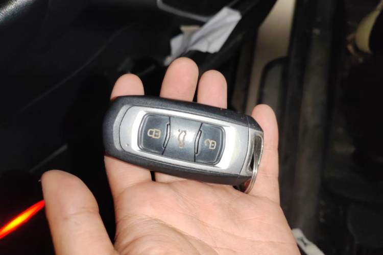 Used Geely Auto Emgrand GL 2017 1.3T DCT Elite Model Vehicle Key