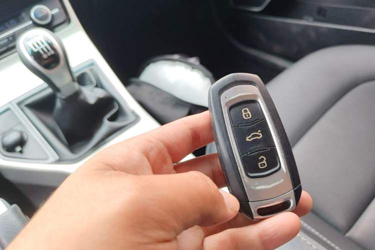 Used Geely Auto Emgrand GL 2017 1.3T Manual Elite Model Vehicle Key