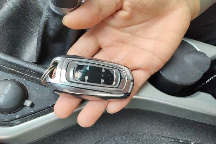 Used Geely Auto Emgrand GL 2017 1.3T Manual Elite Model Vehicle Key