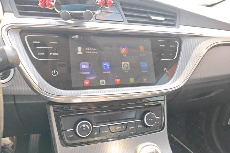 Used Geely Auto Emgrand GL 2018 1.8L DCT Elite Smart Connectivity Version Audio And AC Panel