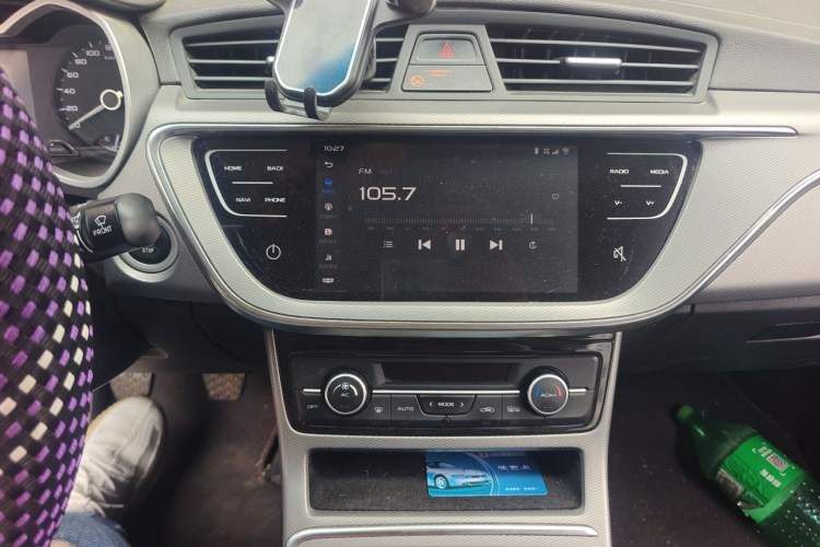 Used Geely Auto Emgrand GL 2018 1.8L Manual Elite Smart Connectivity Version Audio And AC Panel