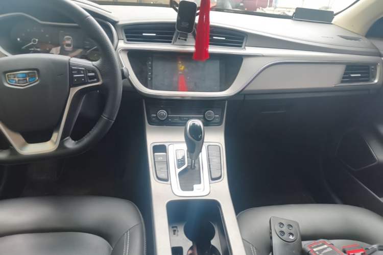 Used Geely Auto Emgrand GL 2018 1.8L DCT Elite Smart Connectivity Version Audio And AC Panel