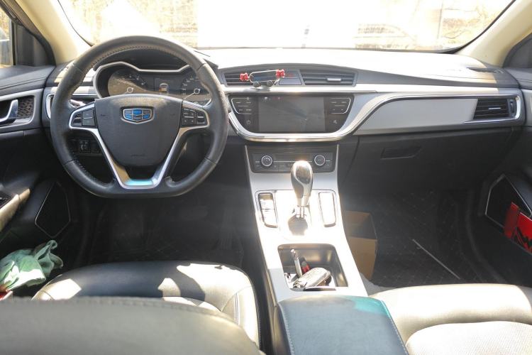 Used Geely Auto Emgrand GL 2018 1.8L DCT Elite Smart Connectivity Version Center Console