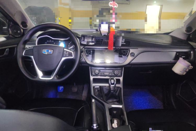 Used Geely Auto Emgrand GL 2018 1.4T Manual Elite Smart Connectivity Version Center Console