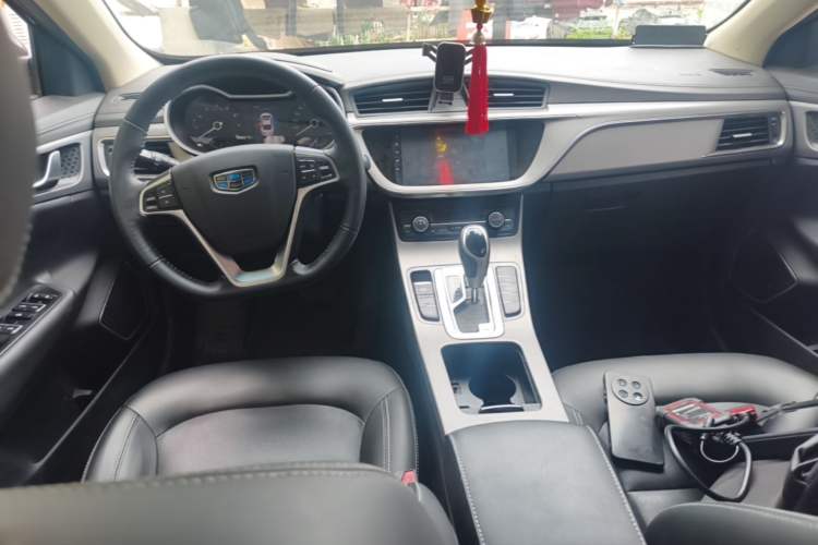 Used Geely Auto Emgrand GL 2018 1.8L DCT Elite Smart Connectivity Version Center Console