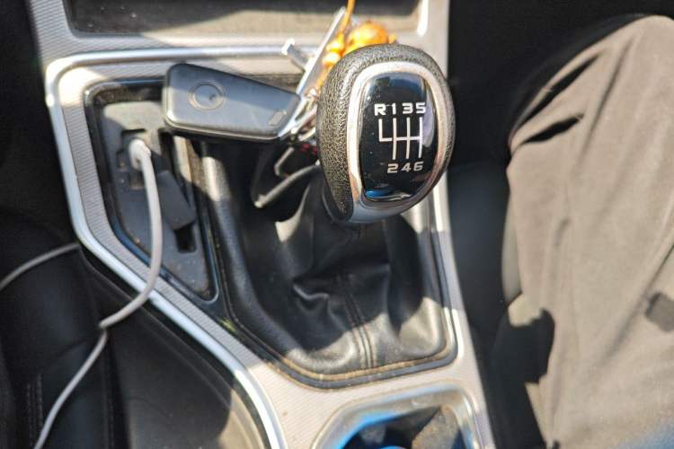 Used Geely Auto Emgrand GL 2018 1.4T Manual Elite Smart Connectivity Version Gear Lever