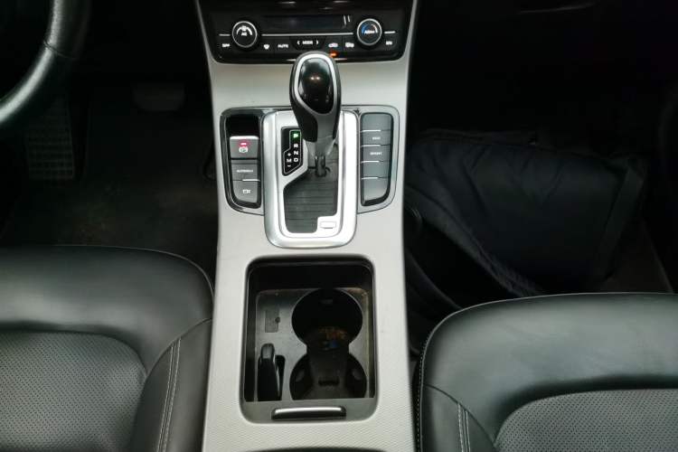 Used Geely Auto Emgrand GL 2018 1.8L DCT Elite Smart Connectivity Version Gear Lever
