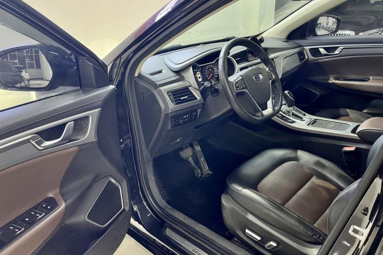 Used Geely Auto Emgrand GL 2018 1.4T DCT Prestige Smart Connectivity Version Interior 6