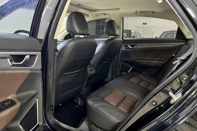 Used Geely Auto Emgrand GL 2018 1.4T DCT Prestige Smart Connectivity Version Interior 7