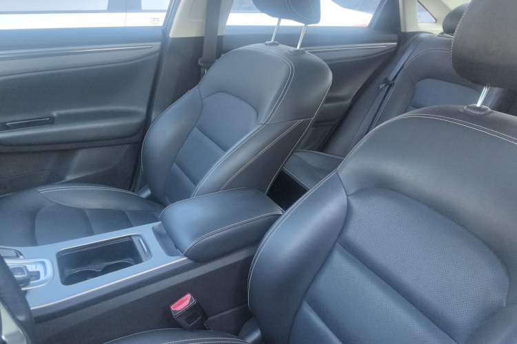 Used Geely Auto Emgrand GL 2018 1.4T DCT Elite Smart Connectivity Version Left Front Seat