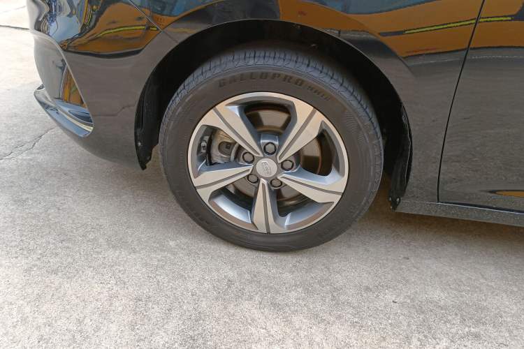 Used Geely Auto Emgrand GL 2018 1.8L DCT Elite Smart Connectivity Version Left Front Wheel Hub