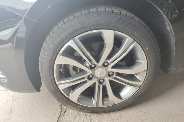 Used Geely Auto Emgrand GL 2018 1.4T DCT Prestige Smart Connectivity Version Left Front Wheel Hub