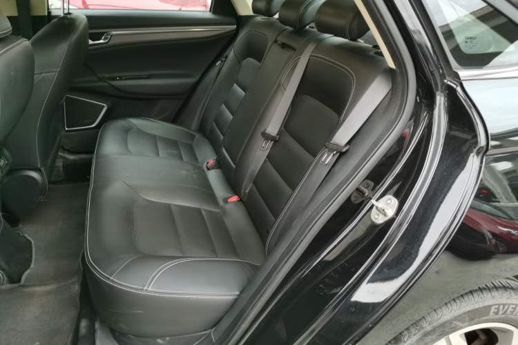 Used Geely Auto Emgrand GL 2018 1.8L DCT Elite Smart Connectivity Version Left Rear Seat