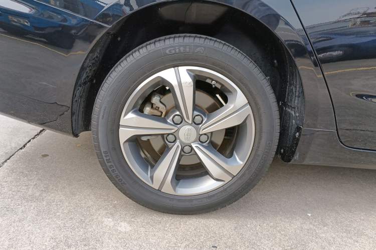 Used Geely Auto Emgrand GL 2018 1.8L DCT Elite Smart Connectivity Version Right Rear Wheel Hub