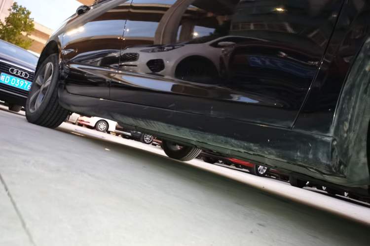Used Geely Auto Emgrand GL 2018 1.8L DCT Elite Smart Connectivity Version Right Side Sill
