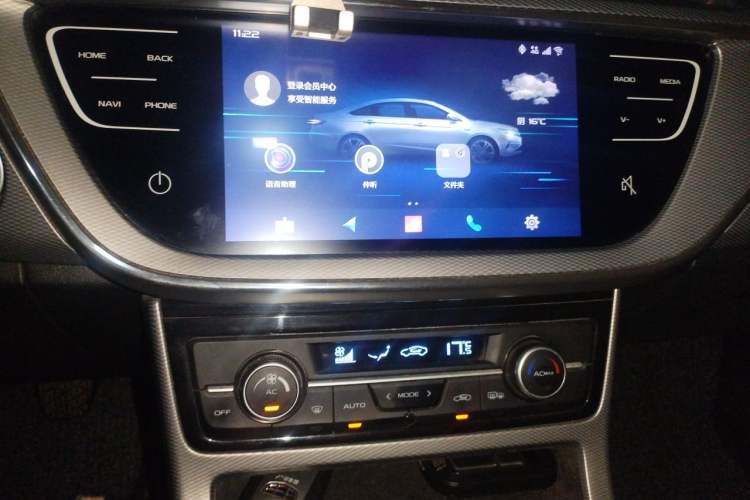 Used Geely Auto Emgrand GL 2018 1.4T Manual Elite Smart Connectivity Version Audio And AC Panel