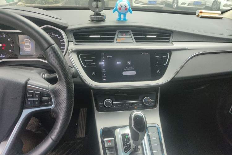Used Geely Auto Emgrand GL 2018 1.4T DCT Elite Smart Connectivity Version Audio And AC Panel