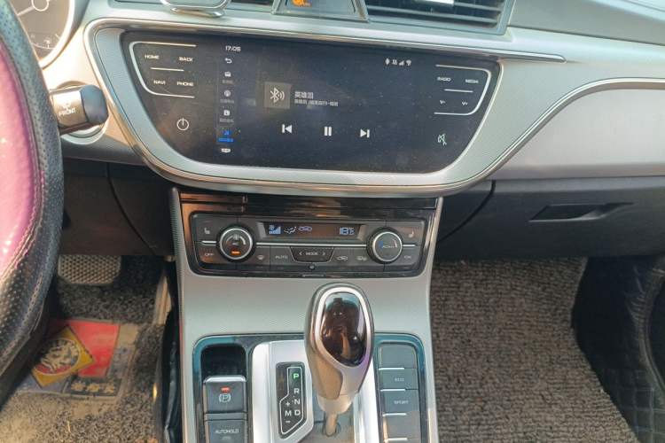 Used Geely Auto Emgrand GL 2018 1.4T DCT Prestige Smart Connectivity Version Audio And AC Panel
