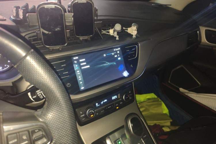 Used Geely Auto Emgrand GL 2018 1.4T DCT Prestige Smart Connectivity Version Audio And AC Panel