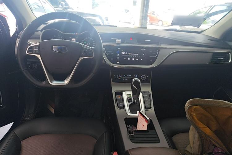 Used Geely Auto Emgrand GL 2018 1.4T DCT Prestige Smart Connectivity Version Center Console