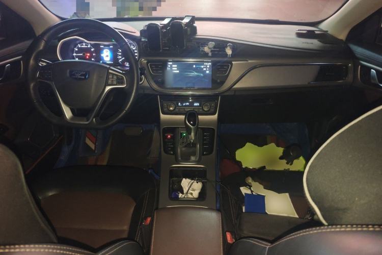Used Geely Auto Emgrand GL 2018 1.4T DCT Prestige Smart Connectivity Version Center Console