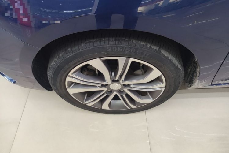 Used Geely Auto Emgrand GL 2018 1.4T DCT Prestige Smart Connectivity Version Exterior 4