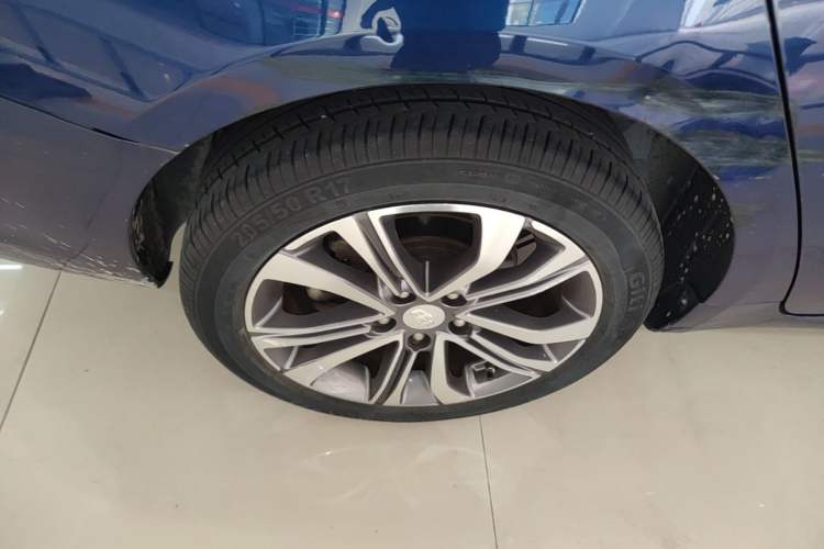 Used Geely Auto Emgrand GL 2018 1.4T DCT Prestige Smart Connectivity Version Exterior 5