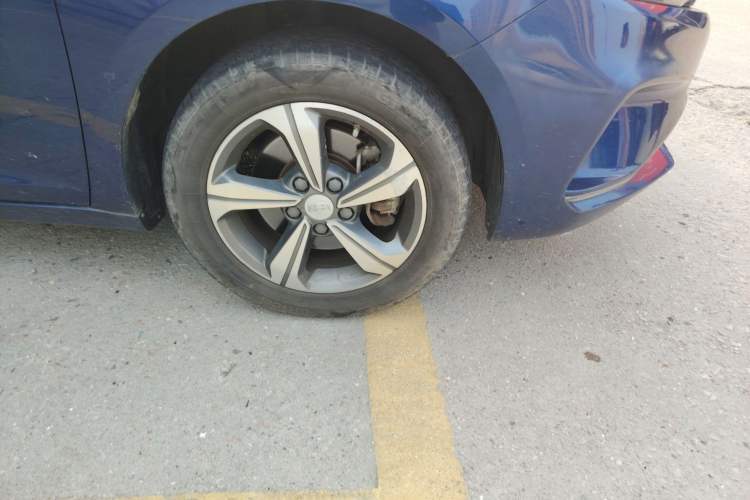 Used Geely Auto Emgrand GL 2018 1.8L DCT Elite Smart Connectivity Version Exterior 7