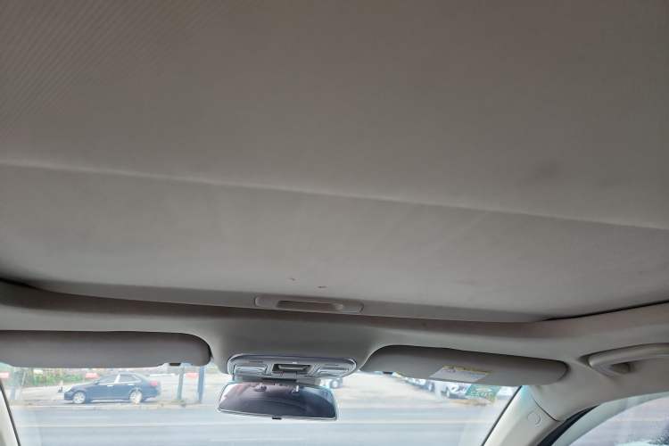 Used Geely Auto Emgrand GL 2018 1.8L Manual Elite Smart Connectivity Version Headliner