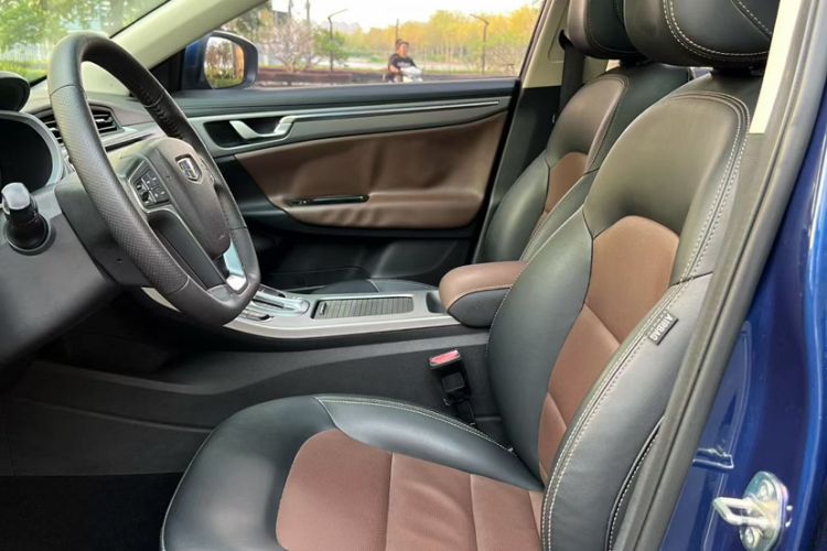 Used Geely Auto Emgrand GL 2018 1.4T DCT Prestige Smart Connectivity Version Interior 1