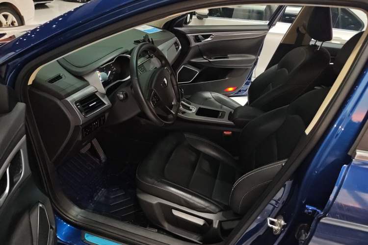 Used Geely Auto Emgrand GL 2018 1.4T DCT Elite Smart Connectivity Version Interior 1