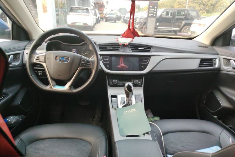 Used Geely Auto Emgrand GL 2018 1.8L DCT Elite Smart Connectivity Version Interior 2