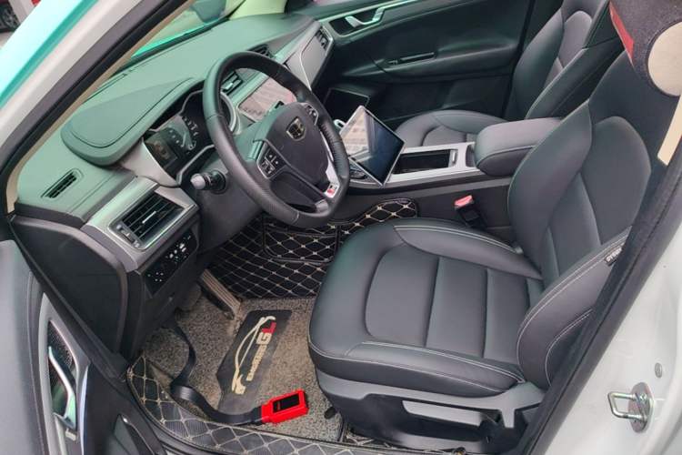 Used Geely Auto Emgrand GL 2018 1.8L DCT Elite Smart Connectivity Version Left Front Seat