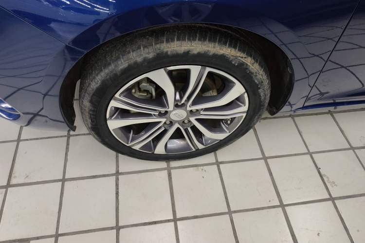 Used Geely Auto Emgrand GL 2018 1.4T DCT Prestige Smart Connectivity Version Left Front Wheel Hub