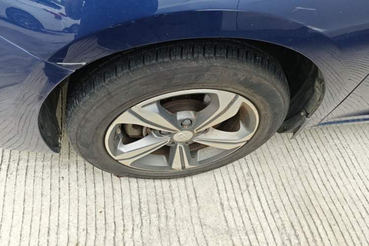 Used Geely Auto Emgrand GL 2018 1.4T DCT Elite Smart Connectivity Version Left Front Wheel Hub