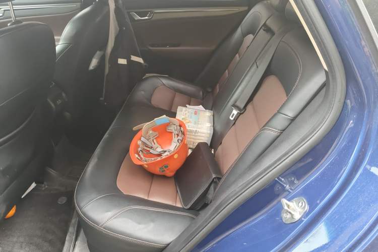 Used Geely Auto Emgrand GL 2018 1.4T DCT Prestige Smart Connectivity Version Left Rear Seat