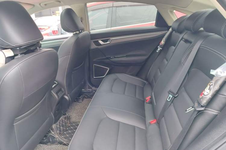 Used Geely Auto Emgrand GL 2018 1.8L DCT Elite Smart Connectivity Version Left Rear Seat